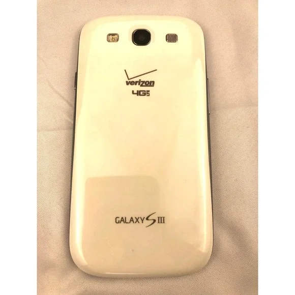 Samsung Galaxy S III Verizon 16GB White – Locked, Cracked, extra battery - Picture 2 of 7
